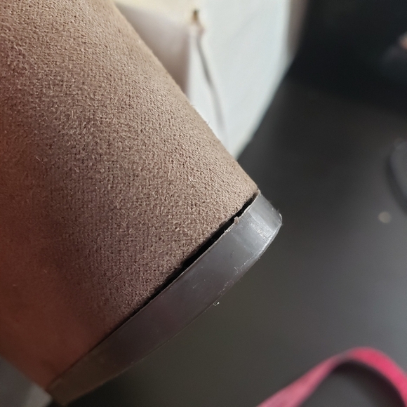 Journee Collection Taupe Faux Suede Pull-on Slouch Block Heel Boots Sz 9 - Picture 11 of 11